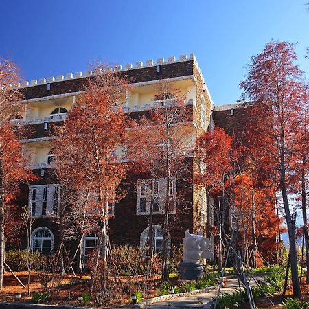 ฮุลส์ เทน บอสช์ โฮเทล Apartment เหรินอ้าย ภายนอก รูปภาพ